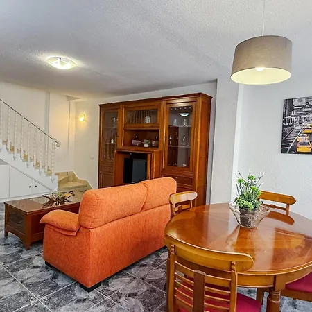 El Delfin Apartment *