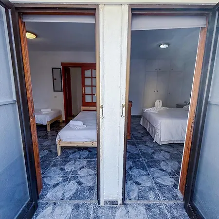 El Delfin 플라야데라스아메리카스